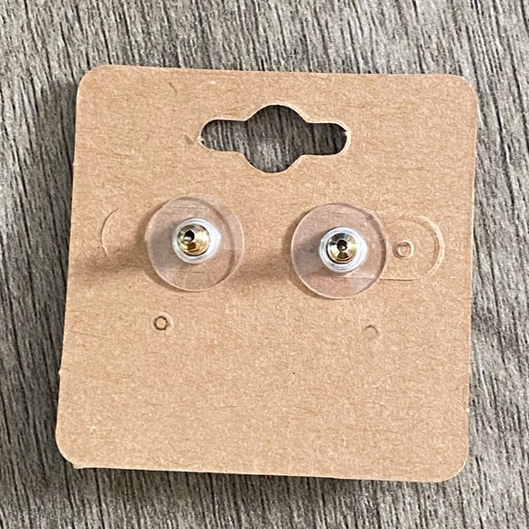 Post Earrings - Picture 4 of 4